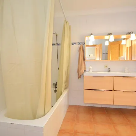 Bonito Chalet Con Piscina Cerca Del Mar Chalet *